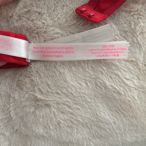 PINK Wear Everywhere t-shirt bra lightly lined 32C - Picture 4 of 4